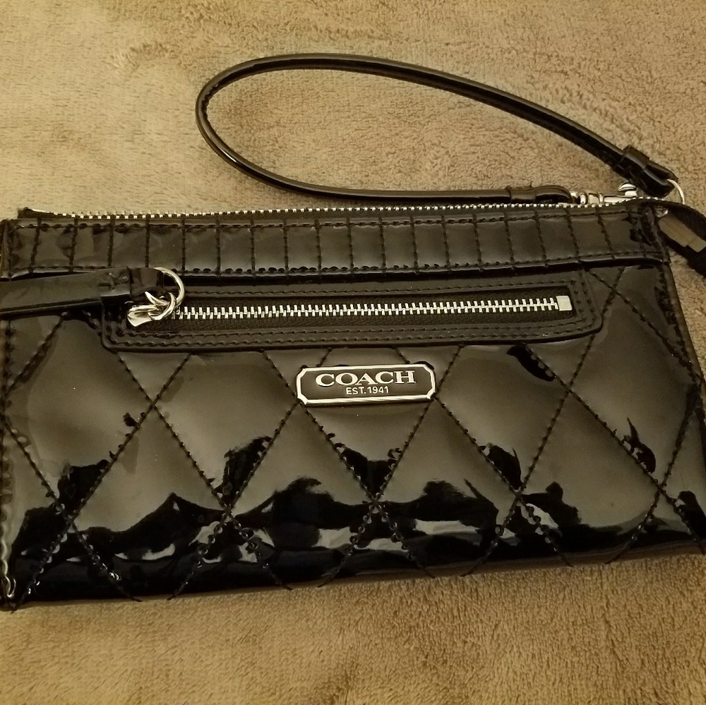 Coach wristlet wallet in black
